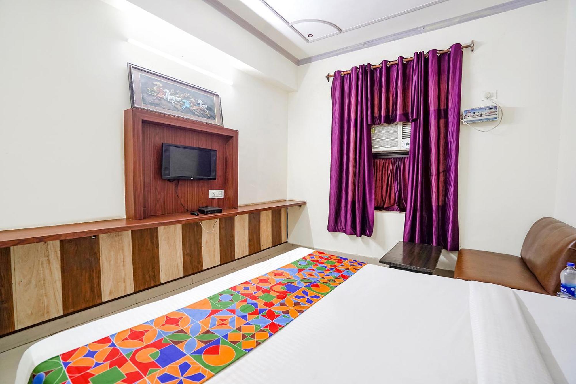 מייזור Fabhotel Prashant Palace מראה חיצוני תמונה