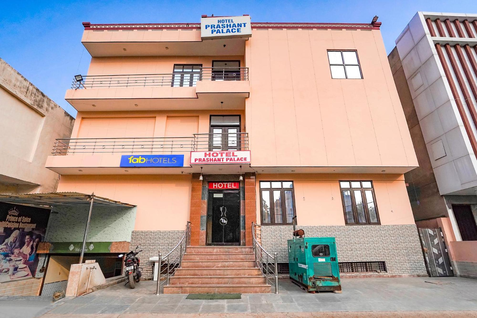 מייזור Fabhotel Prashant Palace מראה חיצוני תמונה
