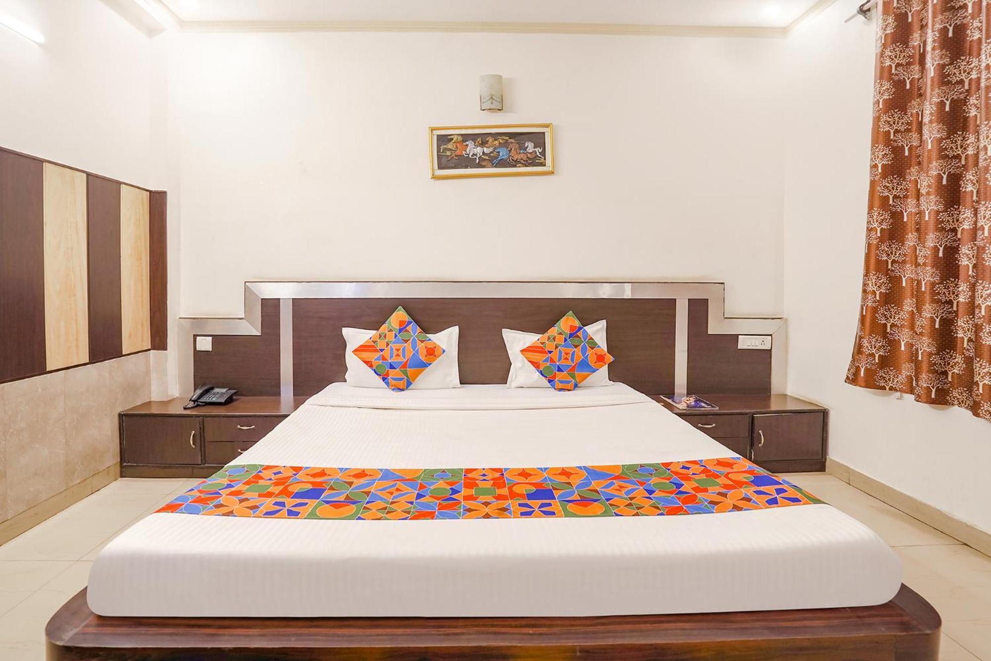 מייזור Fabhotel Prashant Palace מראה חיצוני תמונה