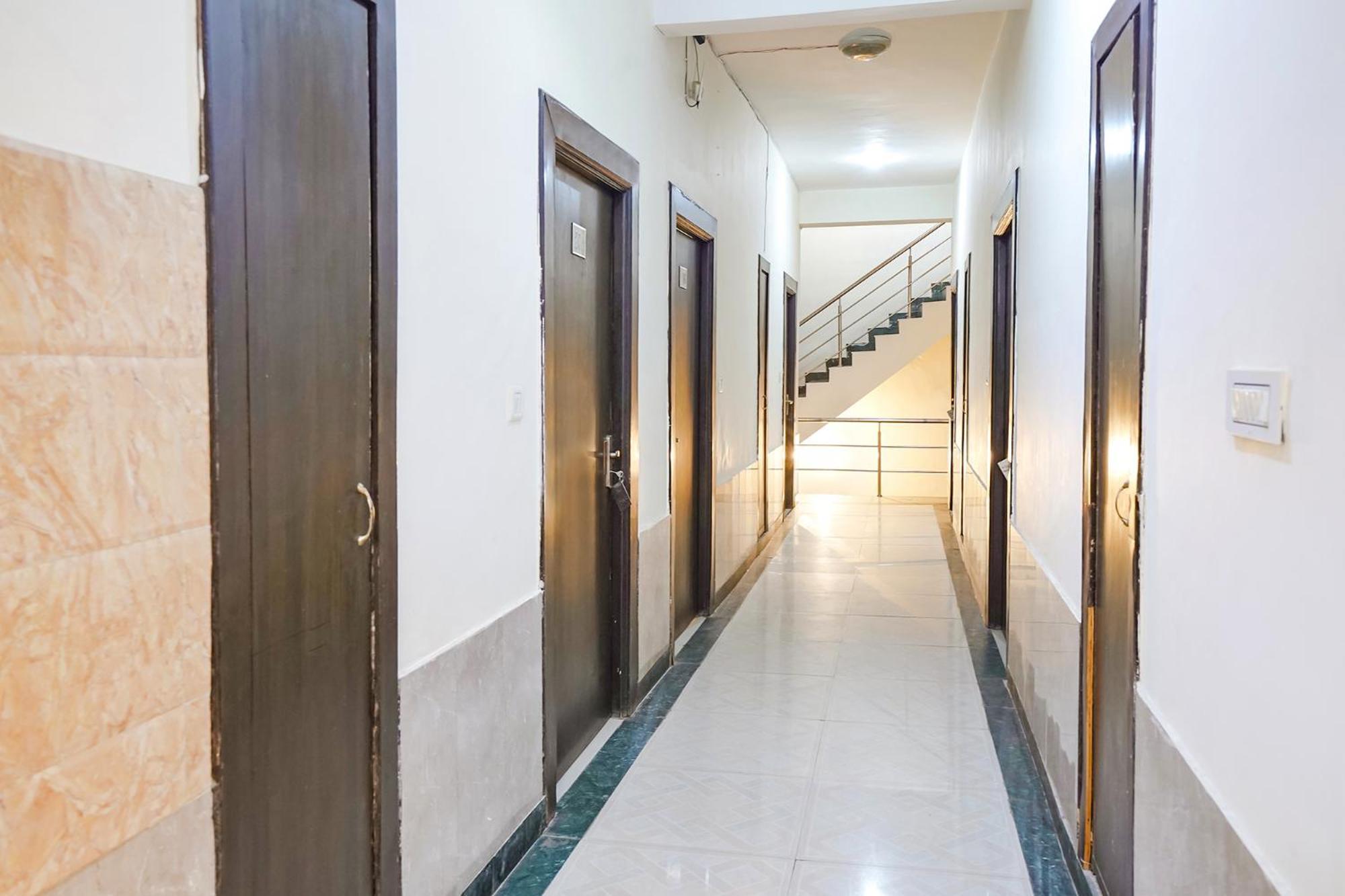 מייזור Fabhotel Prashant Palace מראה חיצוני תמונה