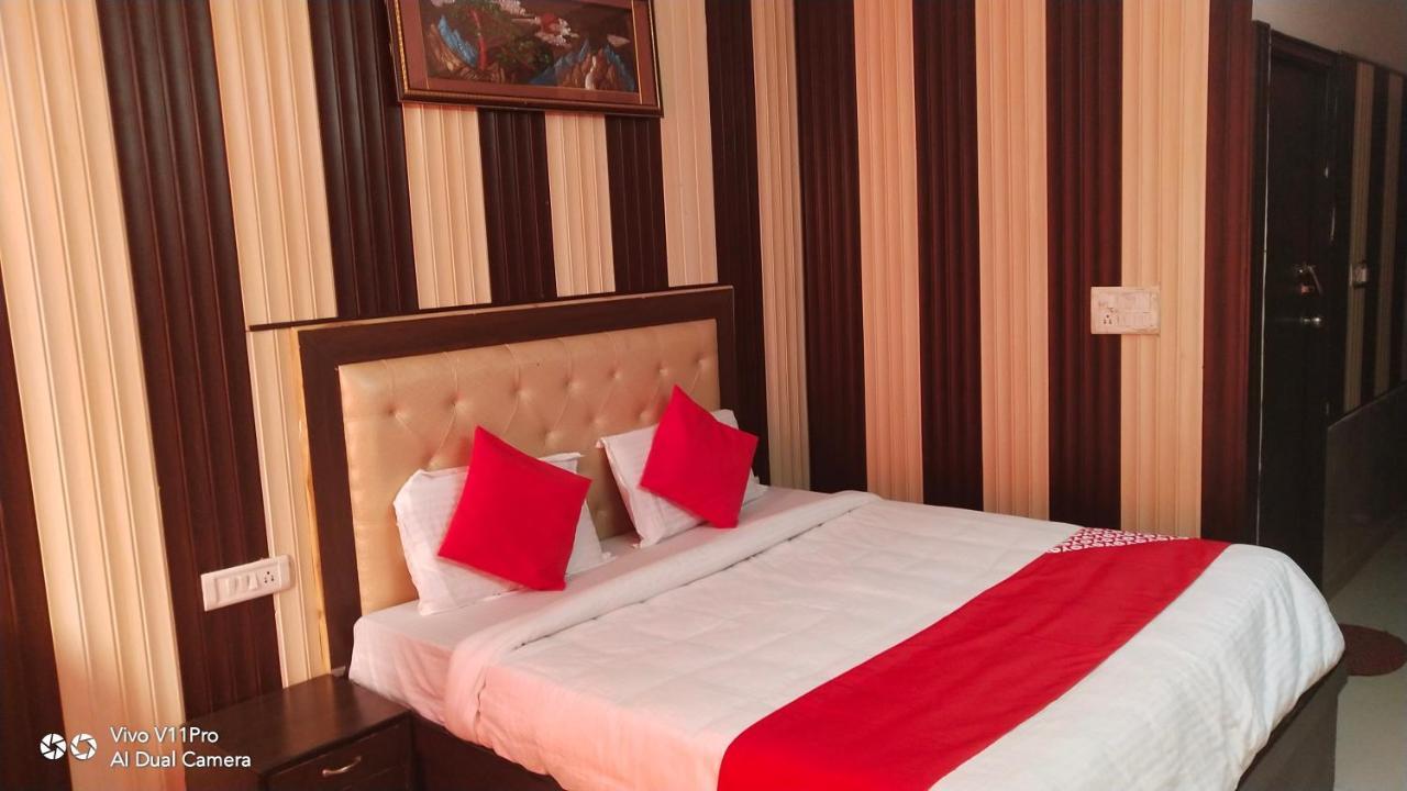 מייזור Fabhotel Prashant Palace מראה חיצוני תמונה