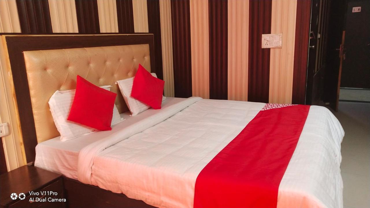 מייזור Fabhotel Prashant Palace מראה חיצוני תמונה