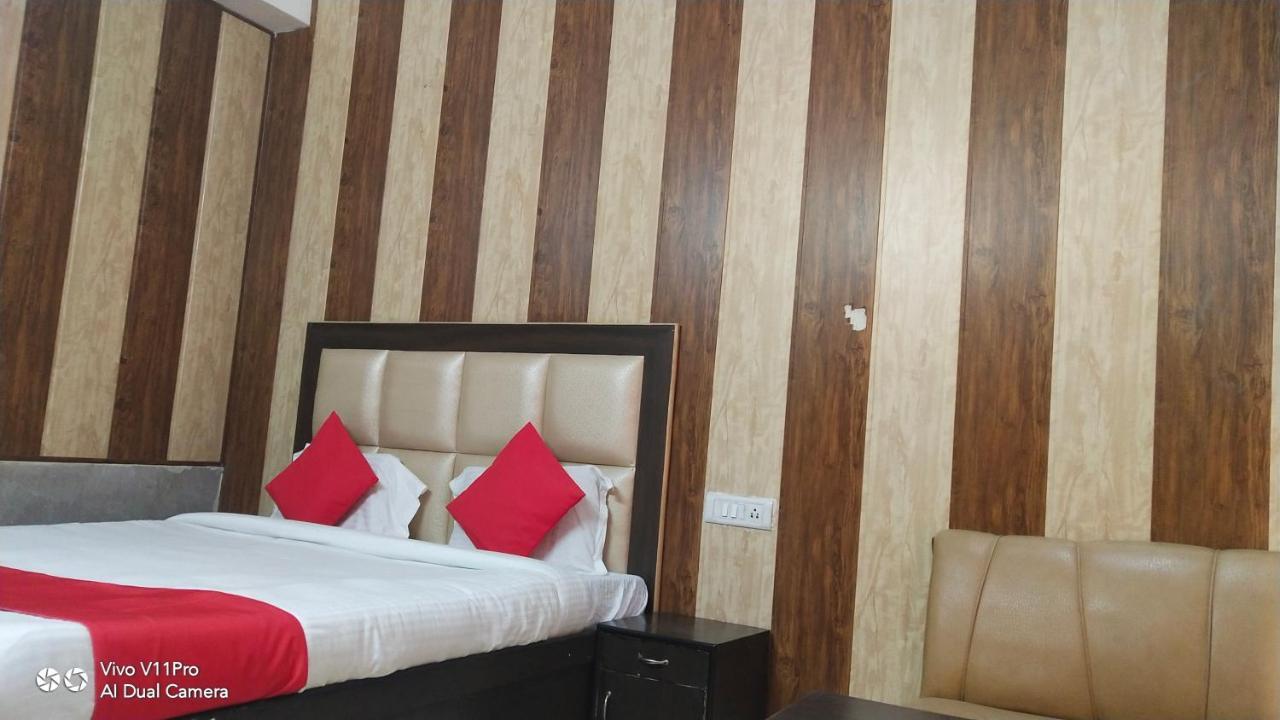 מייזור Fabhotel Prashant Palace מראה חיצוני תמונה
